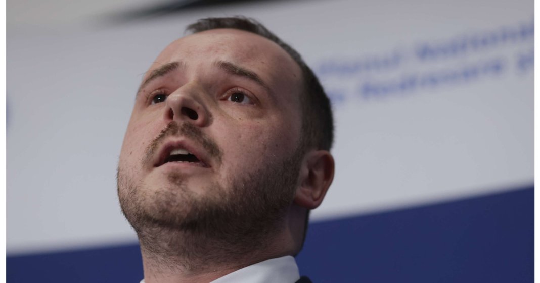 Ministrul Sănătăţii invită sindicatele şi asociaţiile profesionale la negocieri săptămâna viitoare privind gărzile de 12 ore.