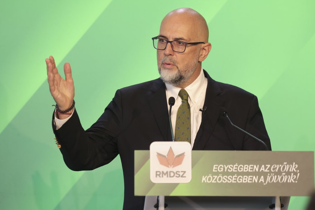 Conferință de presă apropiată cu premierul Ilie Bolojan