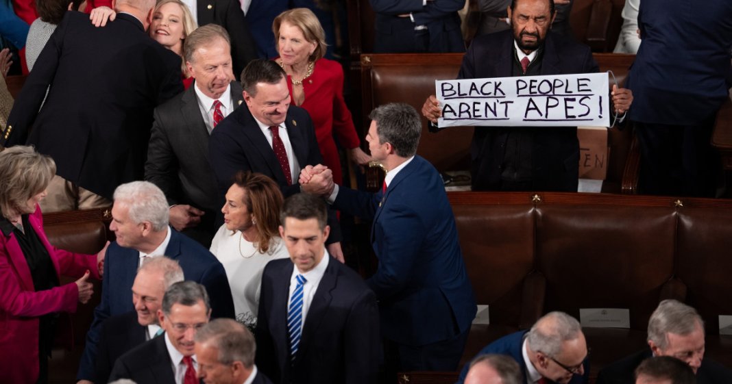 Protest în timpul speech-ului lui Trump: „Oamenii de culoare nu sunt maimuțe”. Congresmanul democrat a...