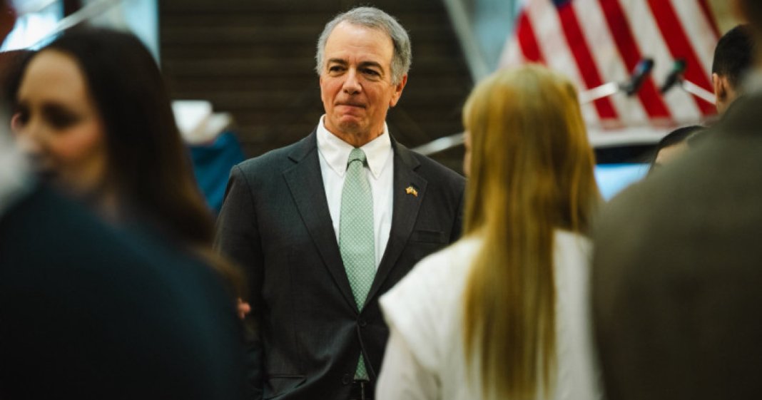 „România, lider NATO”, declară ambasadorul Darryl Nirenberg. Viziunile asupra asistenței din partea Washingtonului...