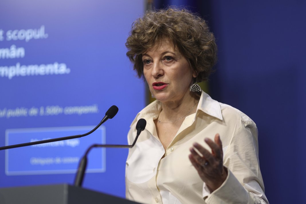 Oana Gheorghiu îl învinuiește pe Grindeanu pentru avizarea introducerii la bursă a TAROM și a altor firme de stat în timpul mandatului său ca ministru al Transporturilor, făcând public documentul pertinent. Reacția liderului PSD.