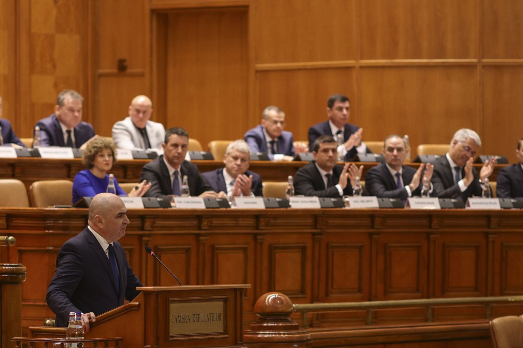 Partidul minoritar din Parlament declară susținerea pentru PSD-AUR, garantând numărul necesar de voturi pentru moțiunea sub administrarea lui Bolojan.