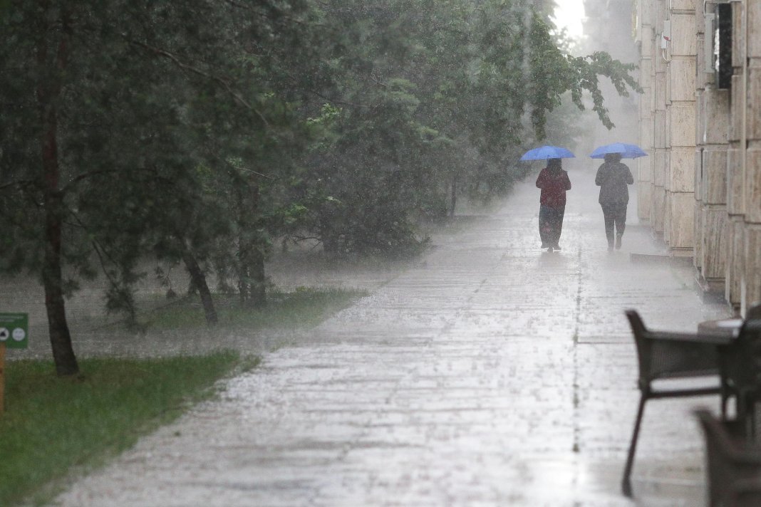 Avertizare meteo de urgență pentru București: Perioada și forța furtunii