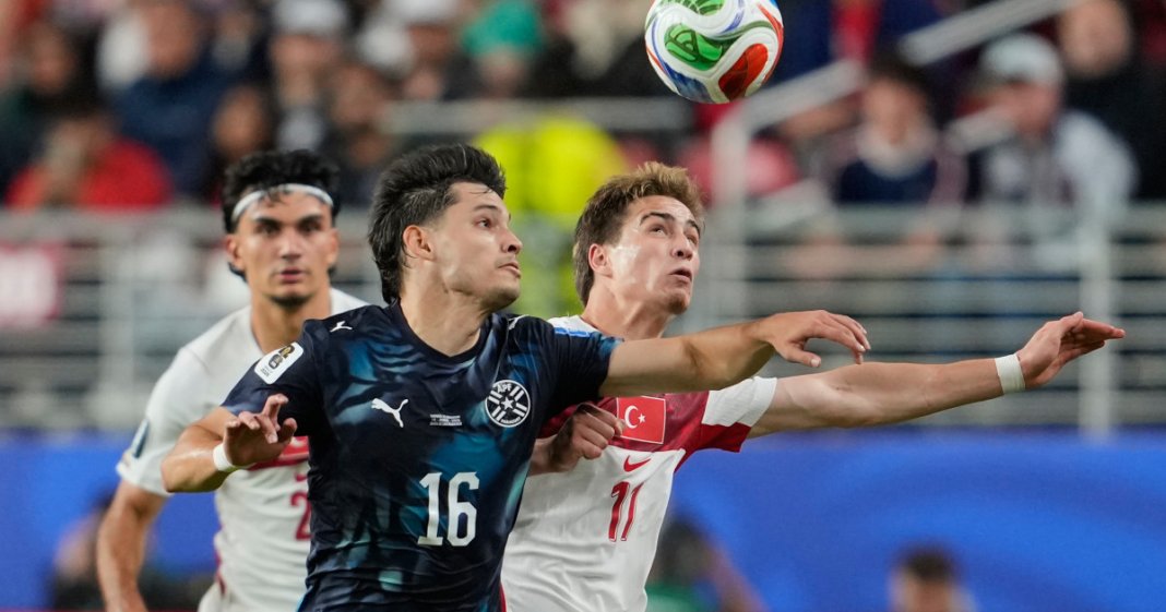 CM 2026: Paraguay a învins Turcia, chiar și după ce a jucat o repriză în inferioritate numerică