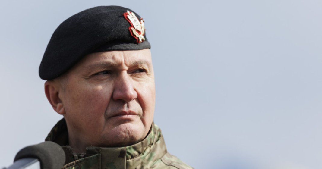 Generalul Gheorghiță Vlad, conducătorul Armatei Române, interogat de DNA într-o cauză de corupție