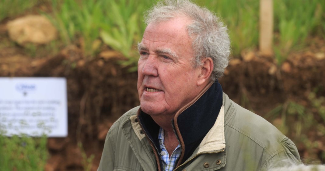 Jurnalistul britanic Jeremy Clarkson, celebru pentru show-ul „Top Gear”, se află într-o situație de tip „agresiv”...