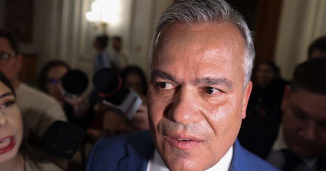 Negocieri pentru administrația Veștea: politicienii cer ministere în schimbul sprijinului electoral. Ce portofoliu își doresc...