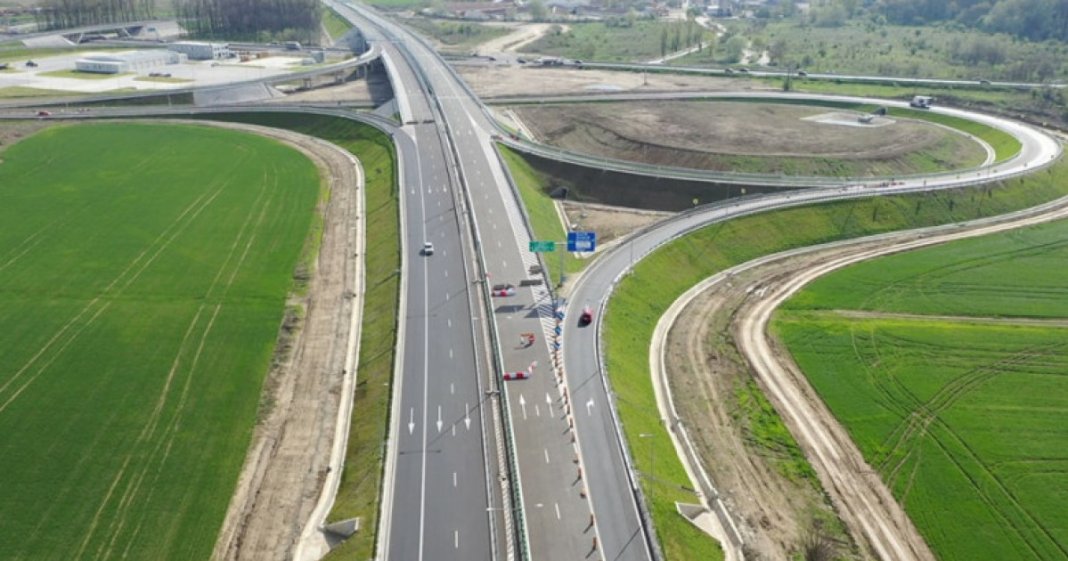 CNAIR: Cantitatea de secțiuni de autostradă susținute prin PNRR ce vor fi completate în termenul stabilit. „Cu un ochi zâmbești, cu altul...”
